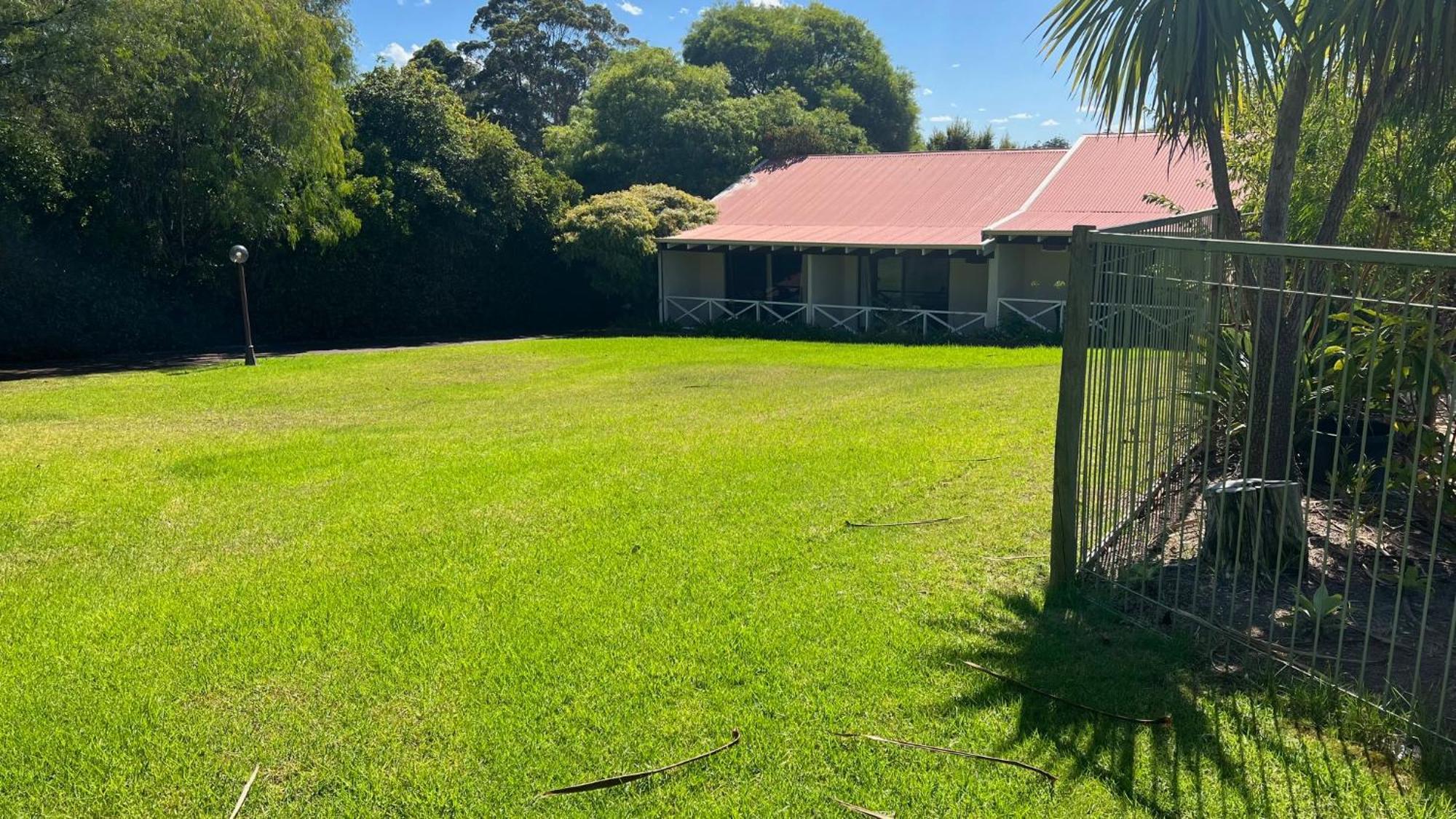 Karri Forest Motel Pemberton Esterno foto