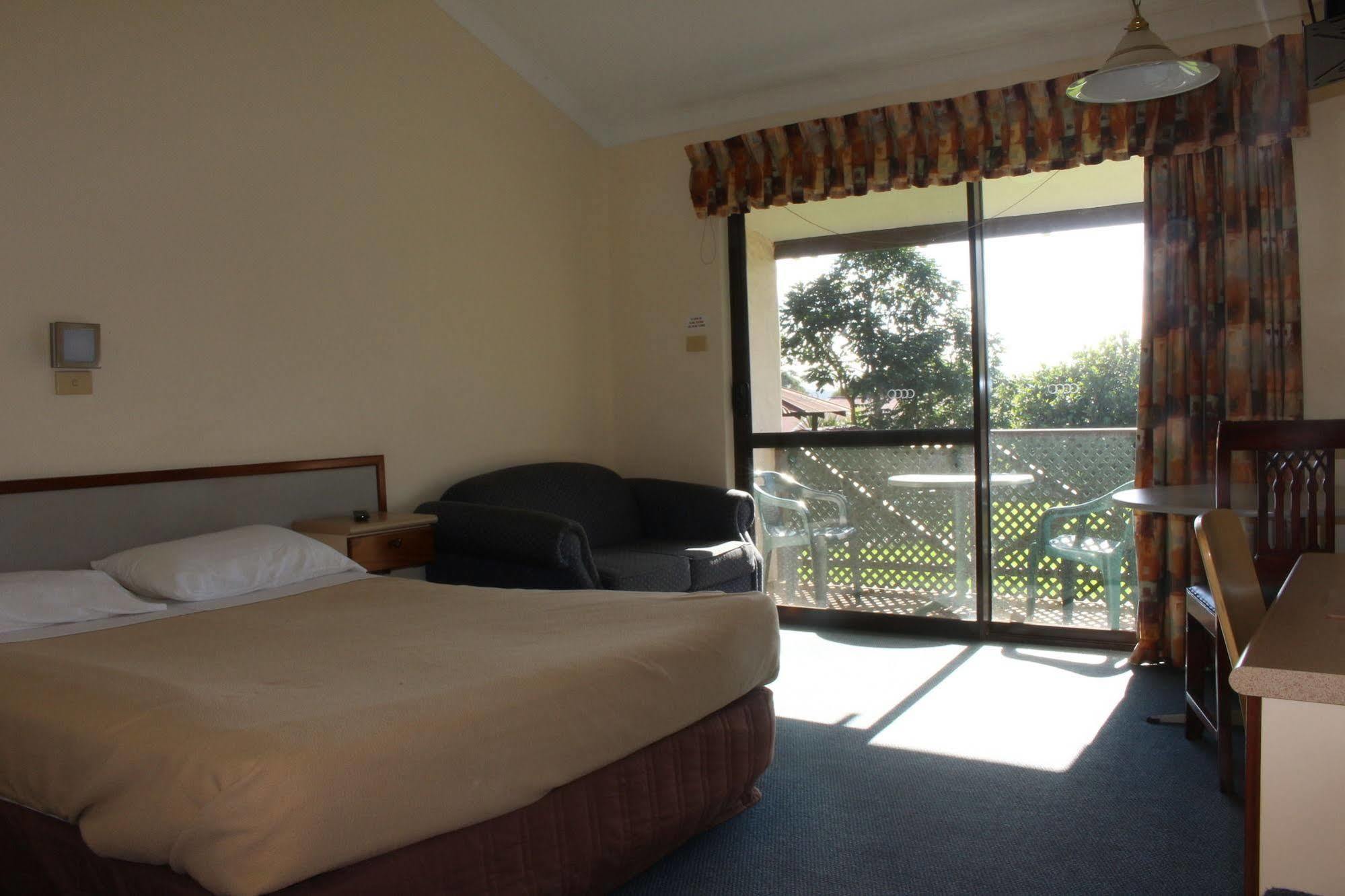 Karri Forest Motel Pemberton Esterno foto